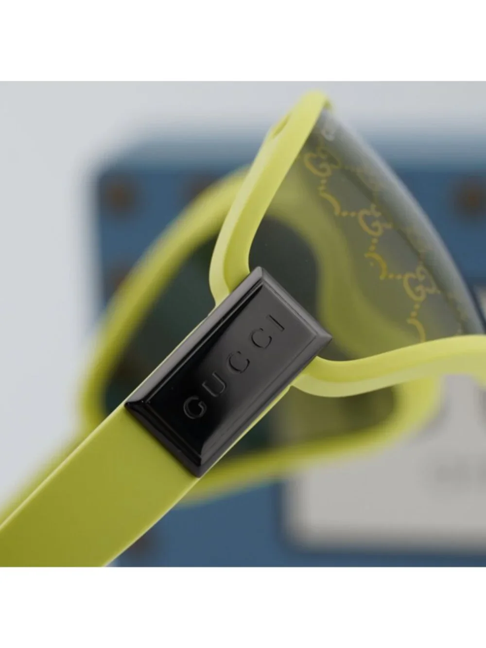 Gucci GG2011S 002 Geometric Sunglasses - Acid Green